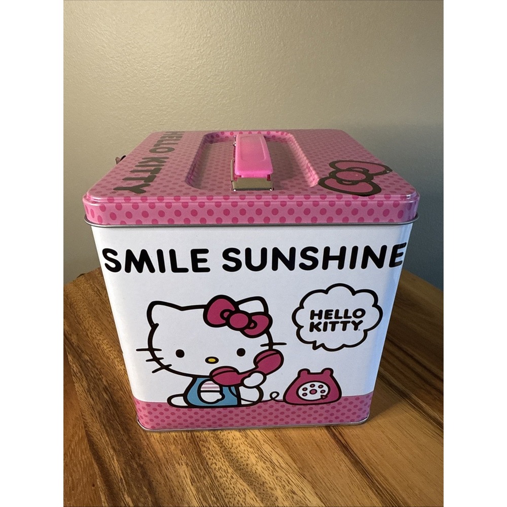 Hello Kitty Lock Tin Box - Picture 3 of 7